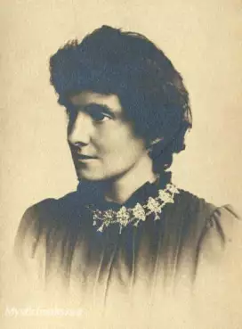 Edith Nesbit image